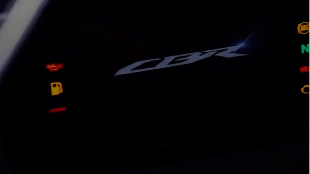 Honda-CBR600RR-Vuelve-al-mercado-la-amada-de-los-600cc-08