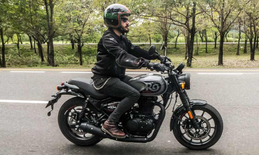 Prueba-Royal-Enfield-HNTR-350-La-moto-clasica-mas-economica