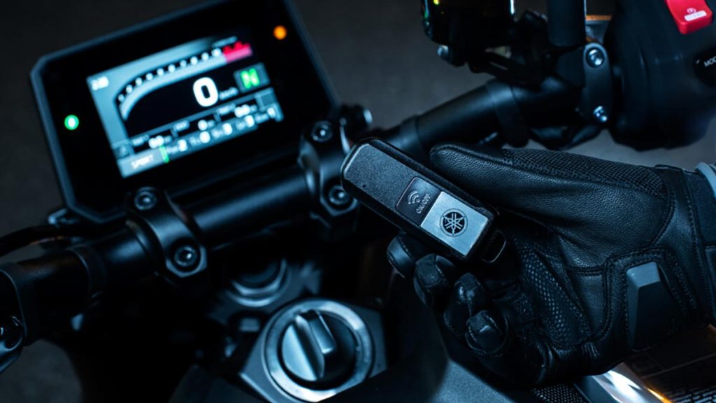 Atencion-Nuevas-MT-09-y-MT-09-SP-Yamaha-se-apodera-del-segmento-Hyper-Naked-09