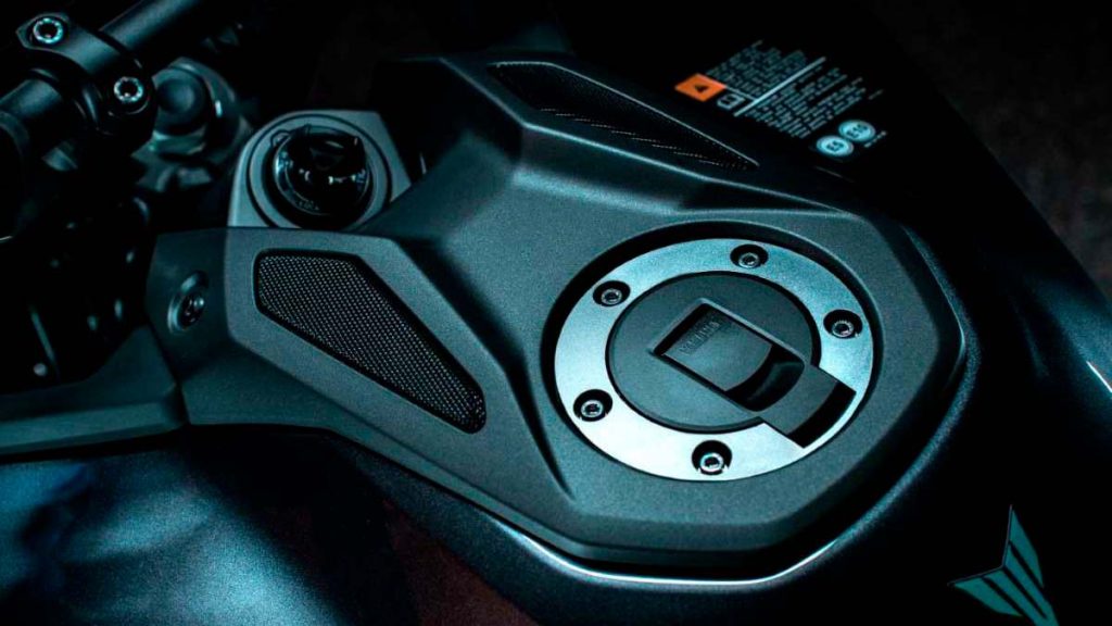 Atencion-Nuevas-MT-09-y-MT-09-SP-Yamaha-se-apodera-del-segmento-Hyper-Naked-14