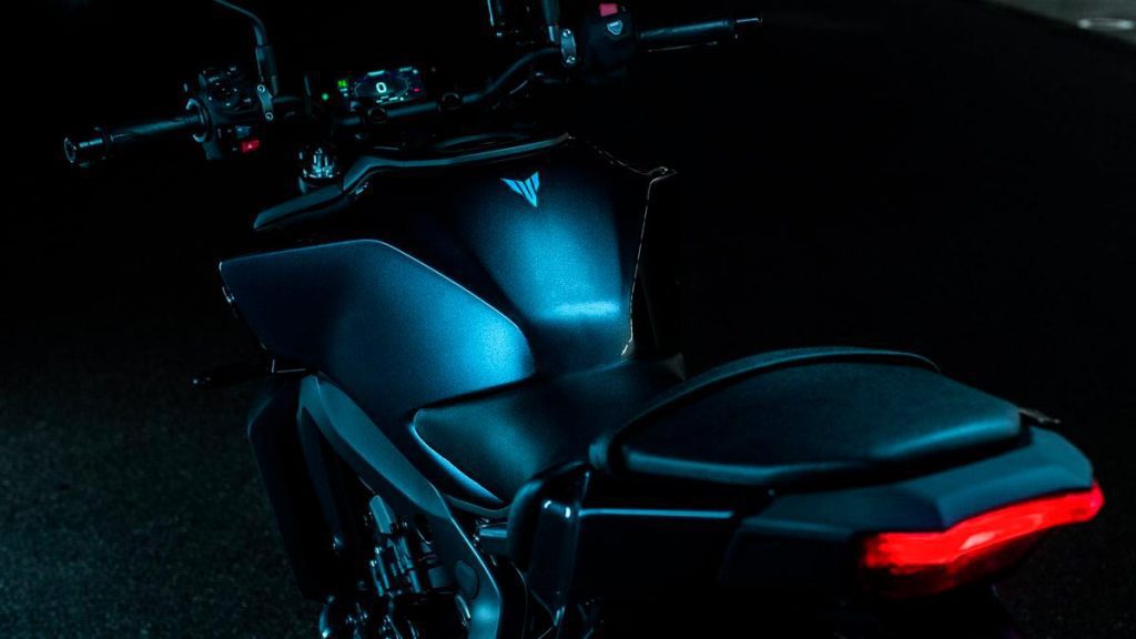 Atencion-Nuevas-MT-09-y-MT-09-SP-Yamaha-se-apodera-del-segmento-Hyper-Naked-21