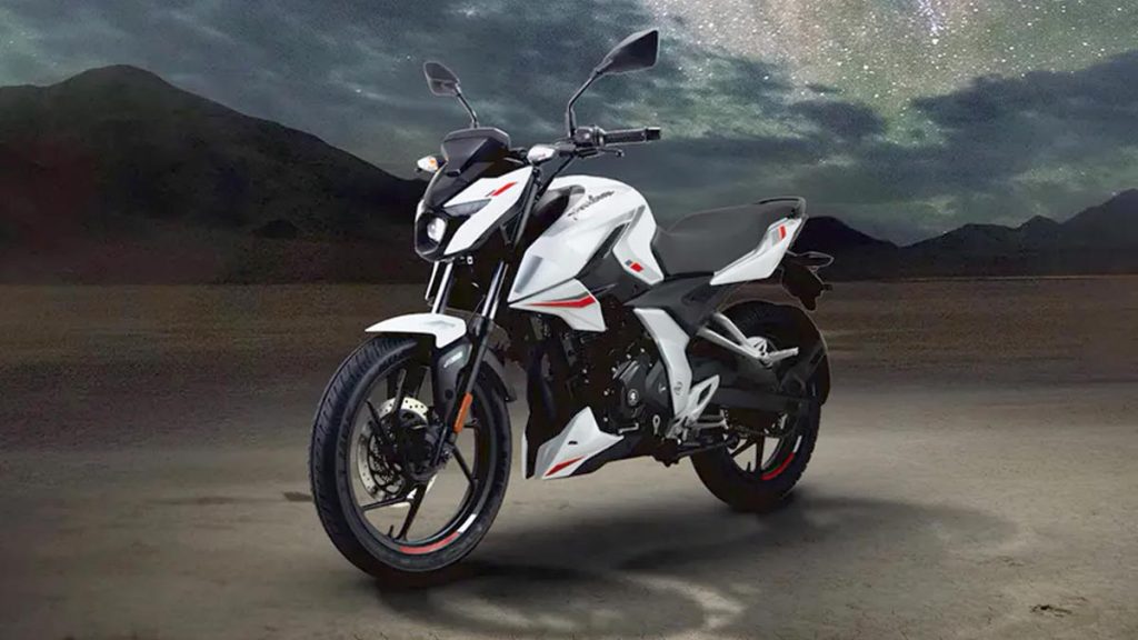 Bajaj Pulsar N150 07