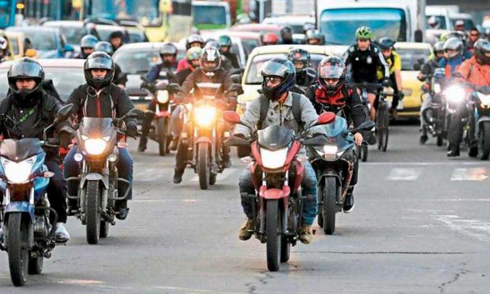 parrillero acompañante en moto